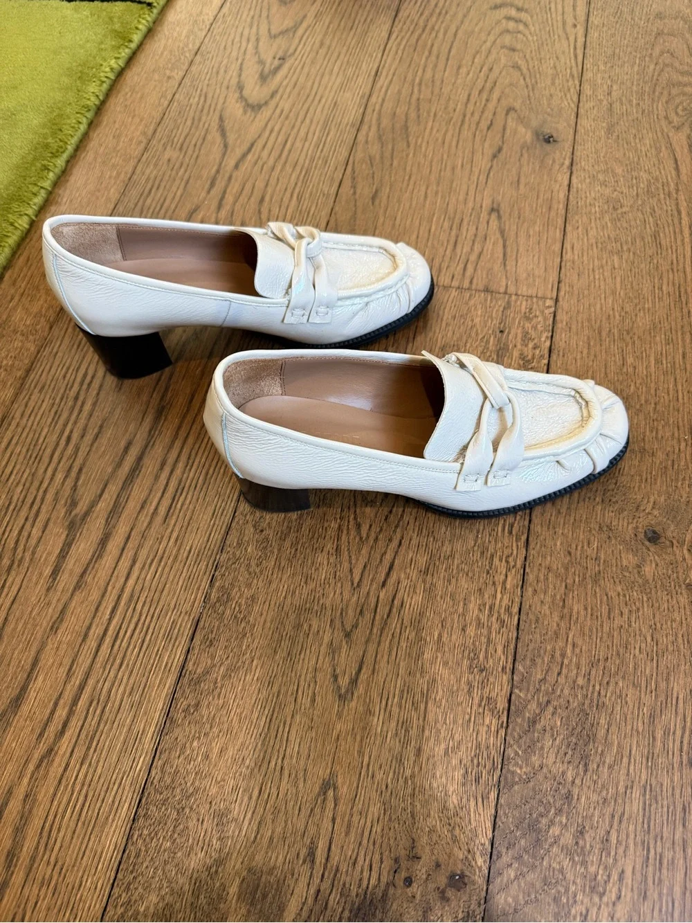 Women's Cream Leather Loafers w/heel